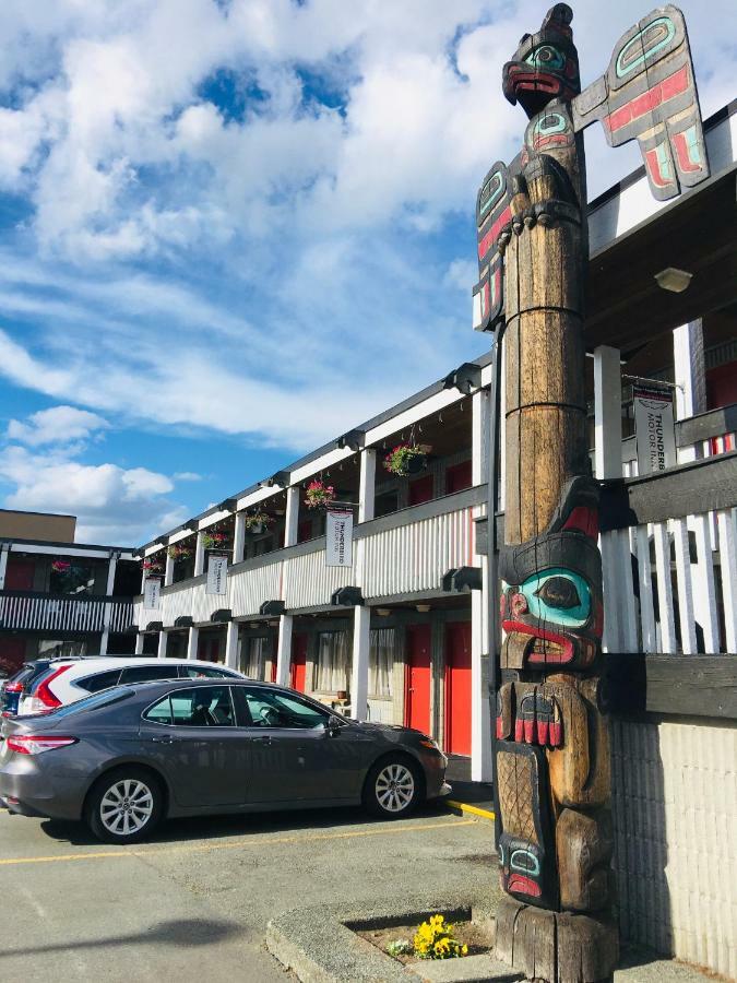 Thunderbird Motor Motel
