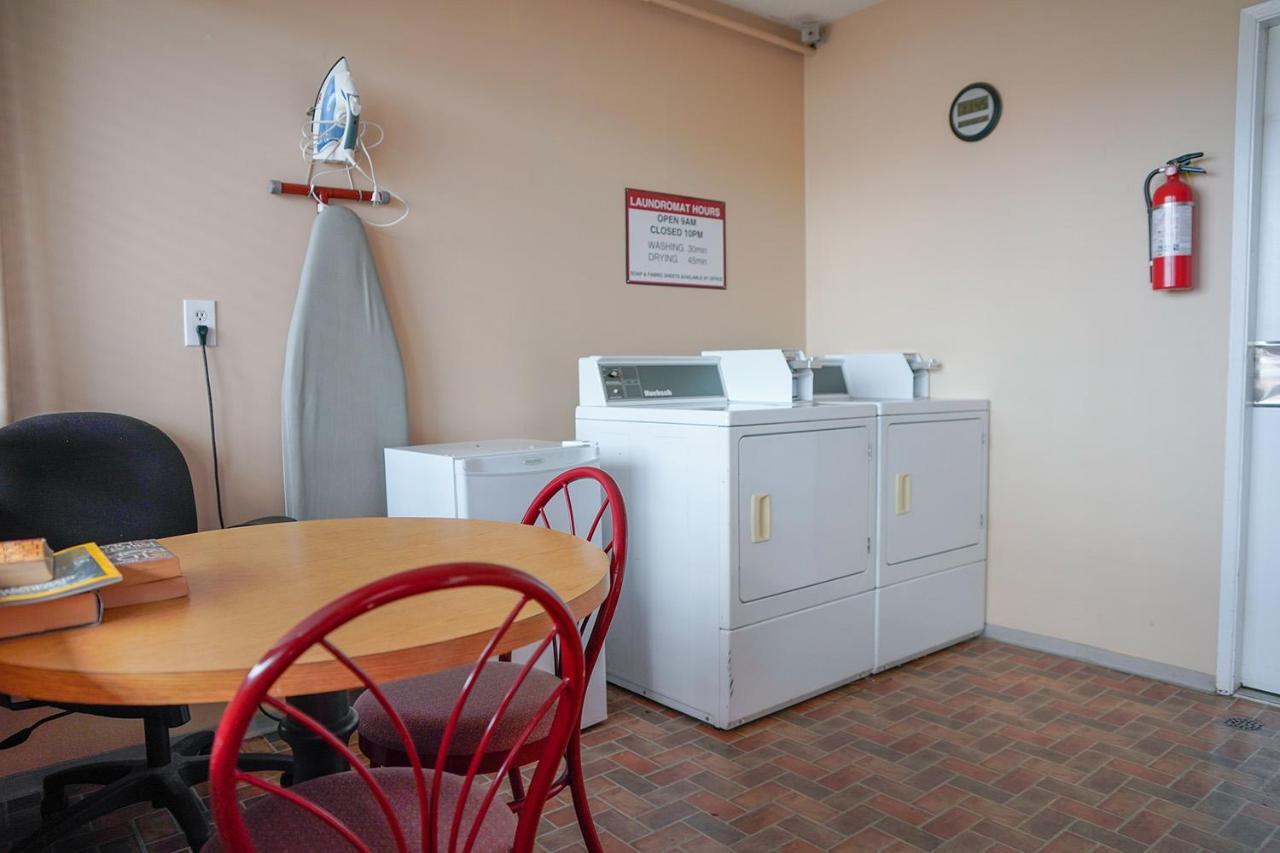 Thunderbird Motor Motel